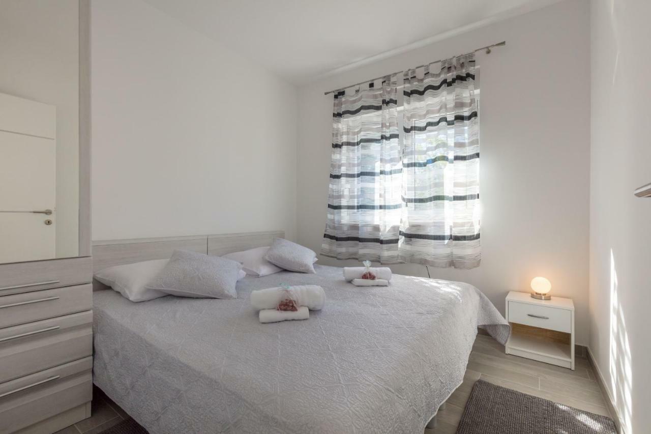 Apartments Rosemary Ražanj Esterno foto